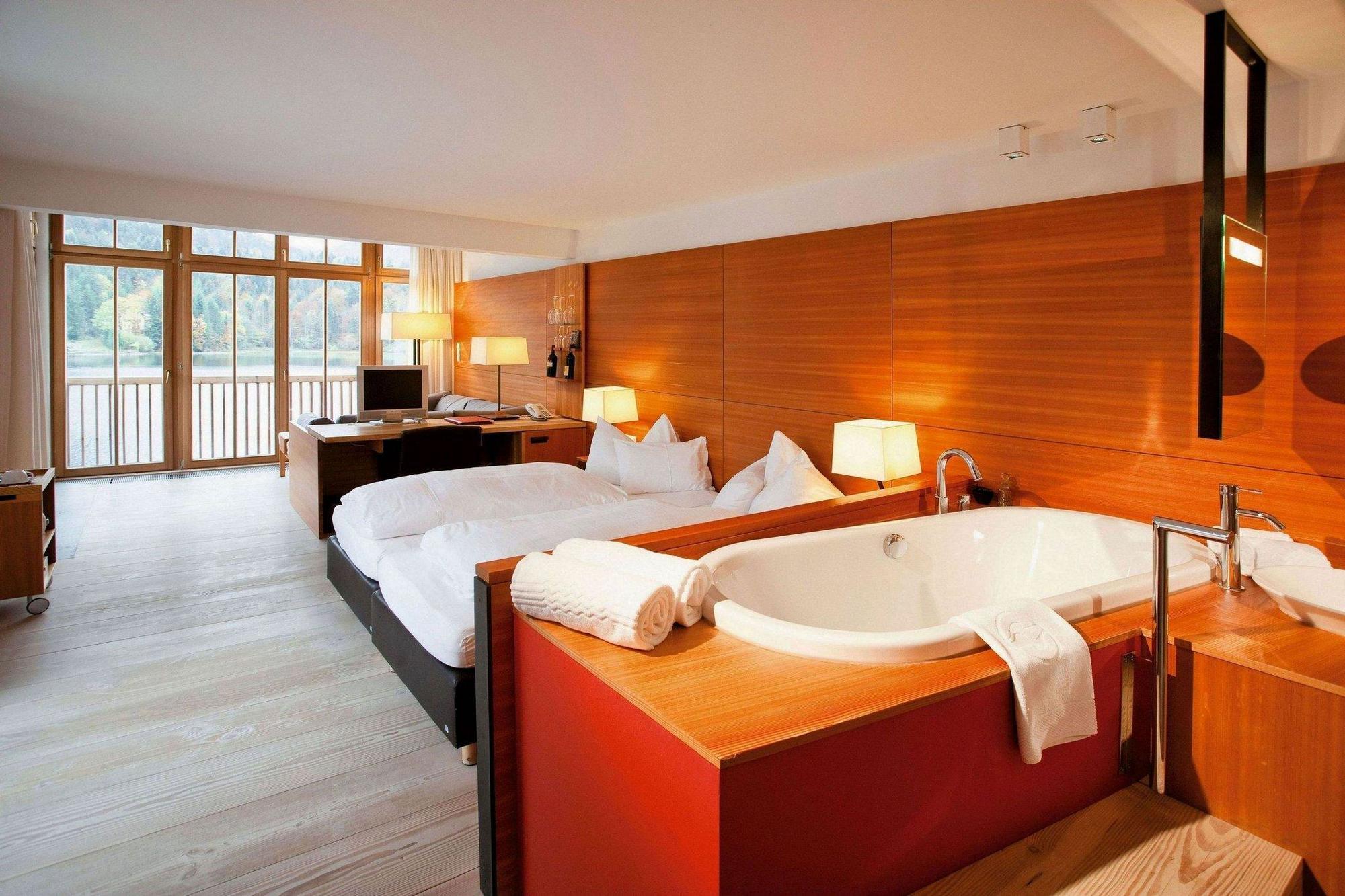 Tauroa Seehotel Grundlsee Habitación foto